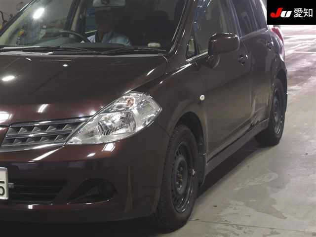 NISSAN TIIDA 2012