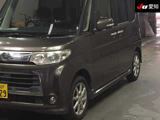 DAIHATSU TANTO 2011