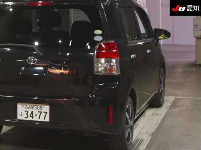 TOYOTA SPADE 2013