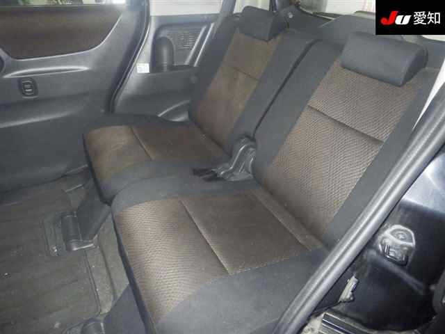NISSAN ROOX 2011