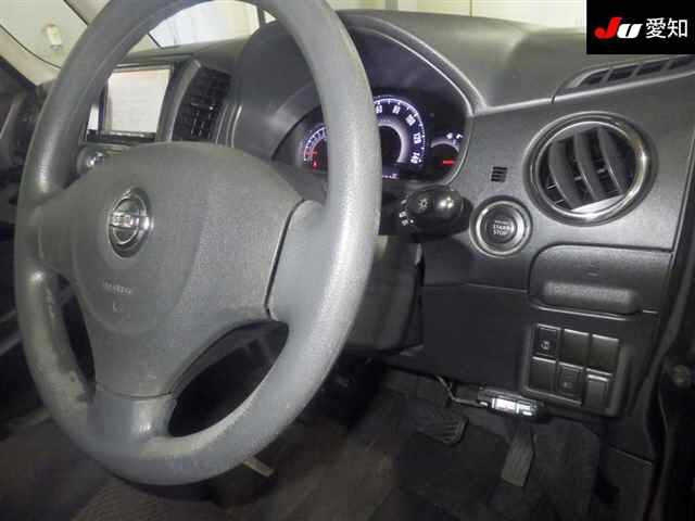 NISSAN ROOX 2011