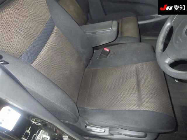 NISSAN ROOX 2011