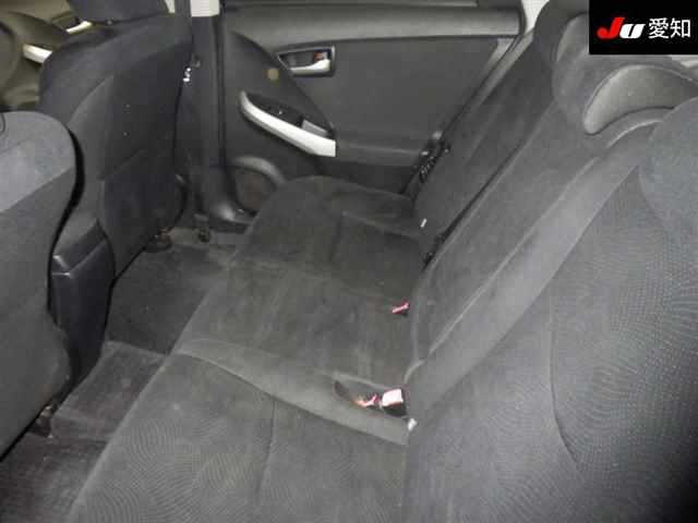 TOYOTA PRIUS 2012