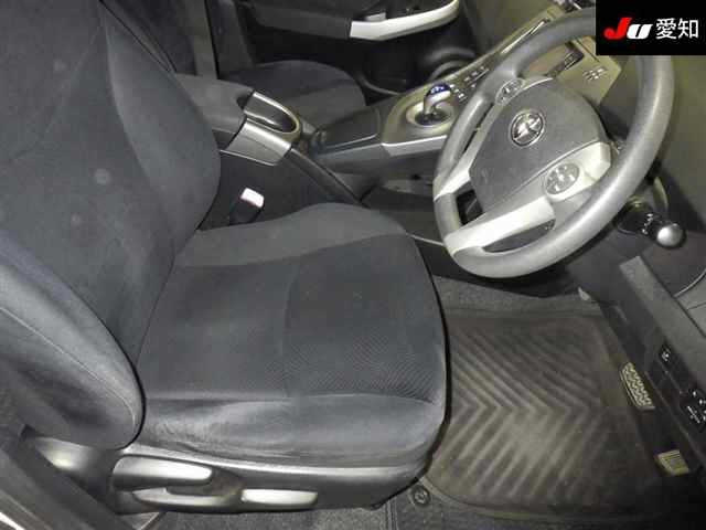 TOYOTA PRIUS 2012