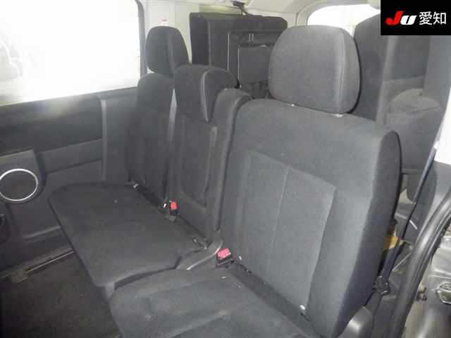 MITSUBISHI DELICA D5 2015