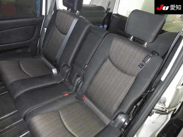 NISSAN SERENA 2015