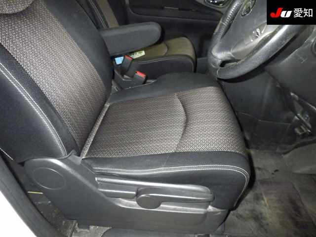 NISSAN SERENA 2015