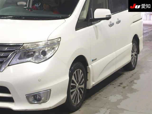NISSAN SERENA 2015