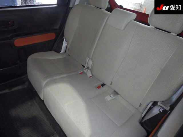 TOYOTA PORTE 2013