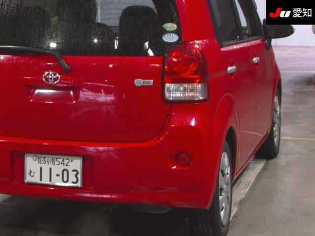 TOYOTA PORTE 2013