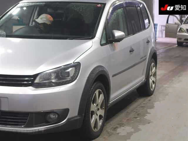 VOLKSWAGEN GOLF TOURAN 2013