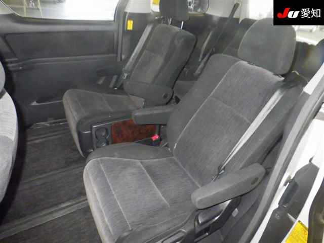 TOYOTA VELLFIRE 2014