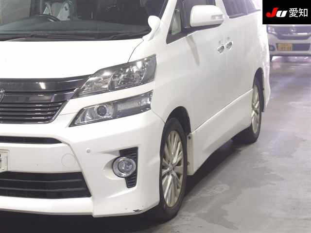 TOYOTA VELLFIRE 2014