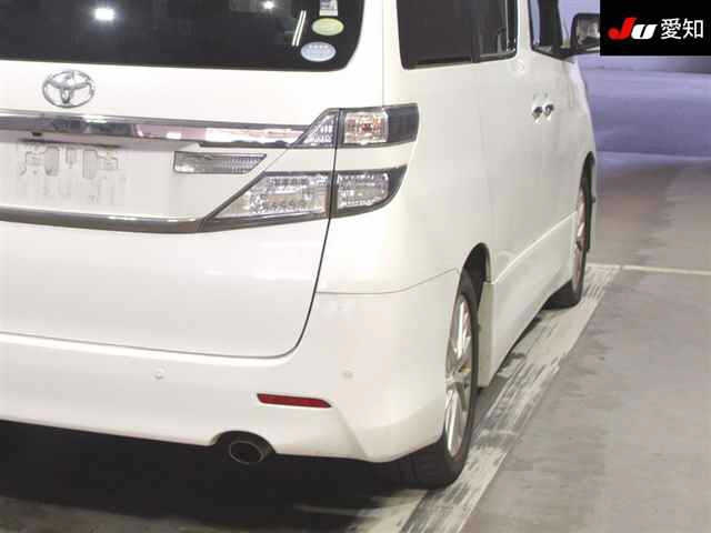 TOYOTA VELLFIRE 2014