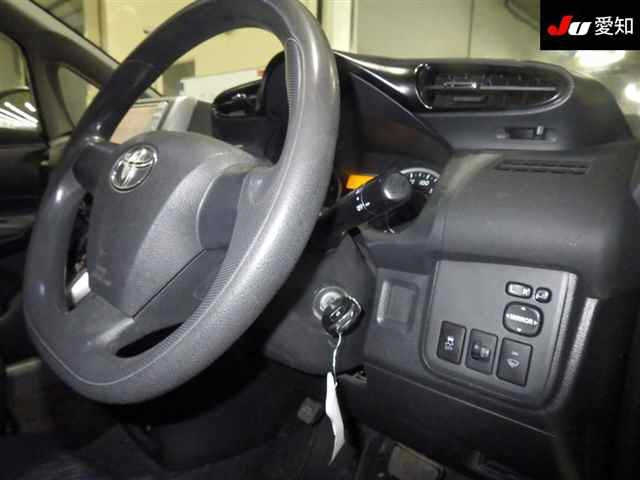 TOYOTA WISH 2009