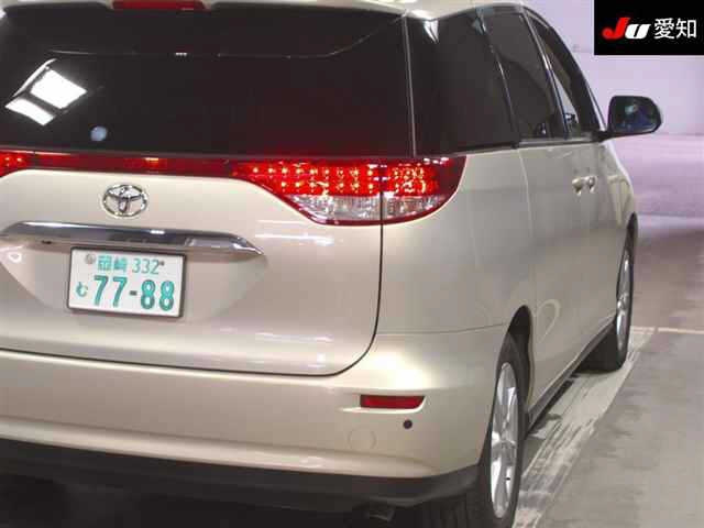 TOYOTA ESTIMA 2011