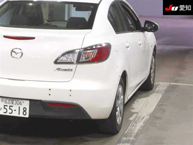 MAZDA AXELA 2010