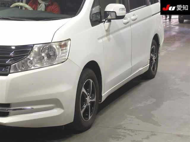 HONDA STEP WAGON 2012