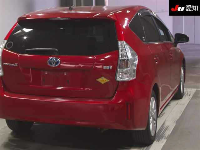 TOYOTA PRIUS ALPHA 2012