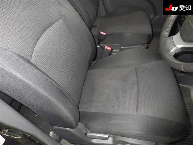 MITSUBISHI DELICA D2 2014