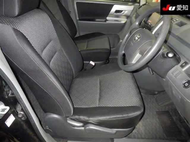 TOYOTA NOAH 2008