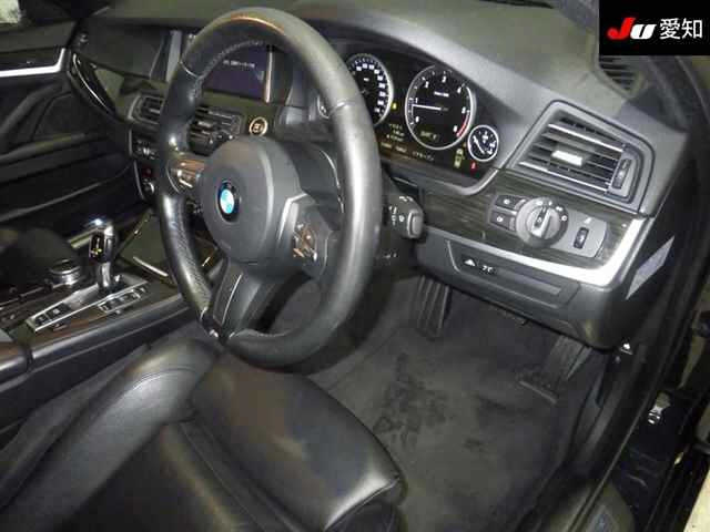 BMW 5 SERIES 2013