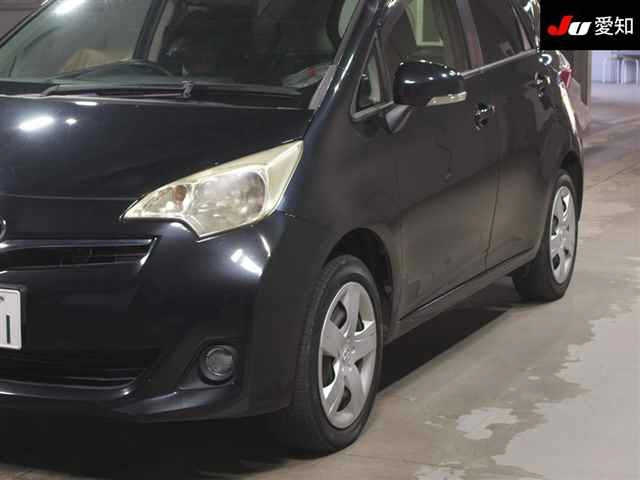TOYOTA RACTIS 2011