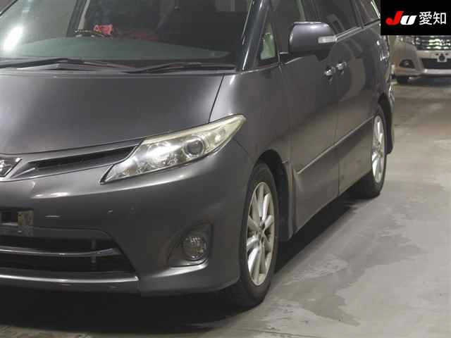 TOYOTA ESTIMA 2010