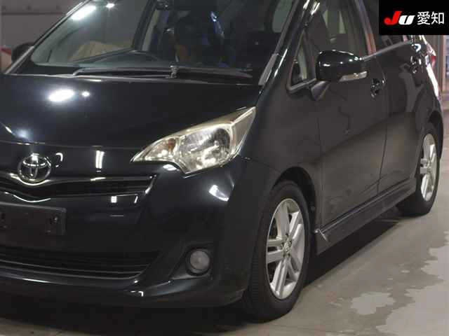 TOYOTA RACTIS 2012