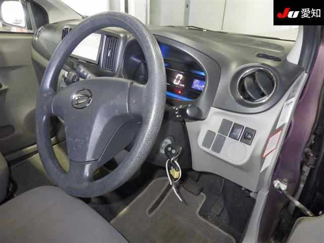 DAIHATSU MIRA E S 2013