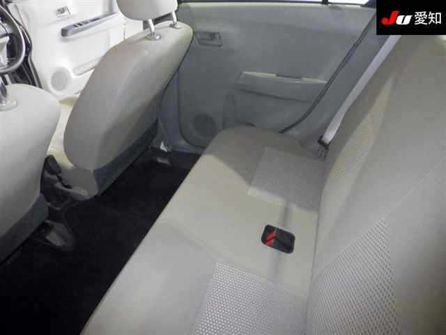 DAIHATSU MIRA E S 2012