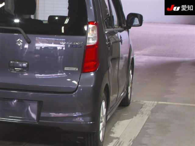 SUZUKI WAGON R 2013