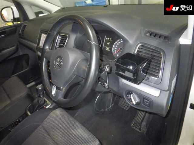 VOLKSWAGEN SHARAN 2012