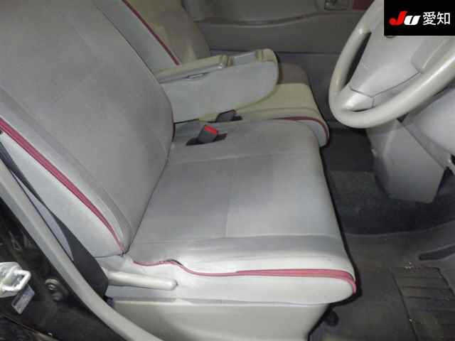 TOYOTA PIXIS SPACE 2012