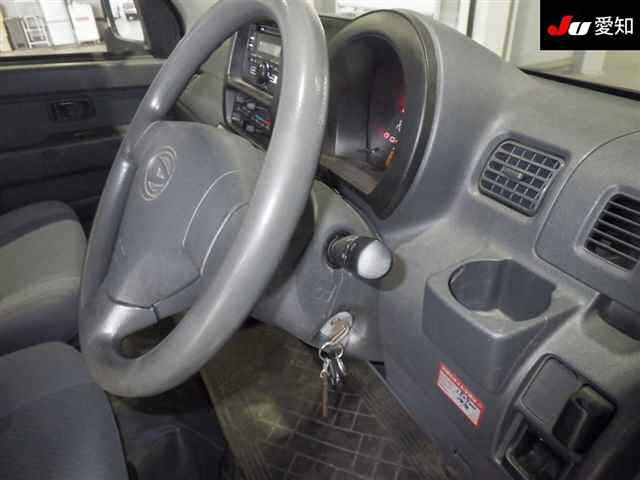 DAIHATSU HIJET VAN 2015