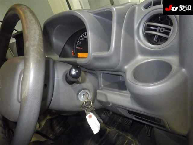 MITSUBISHI MINICAB VAN 2019