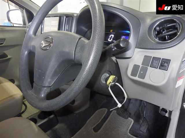 DAIHATSU MIRA E S 2012