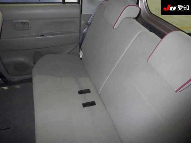 TOYOTA PIXIS SPACE 2013