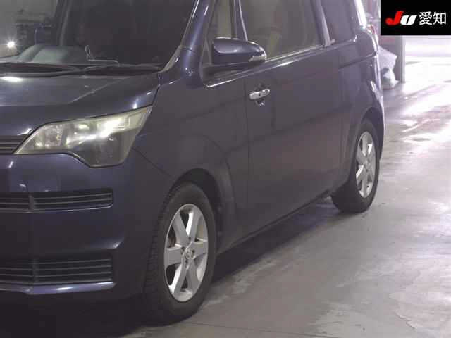 TOYOTA SPADE 2013