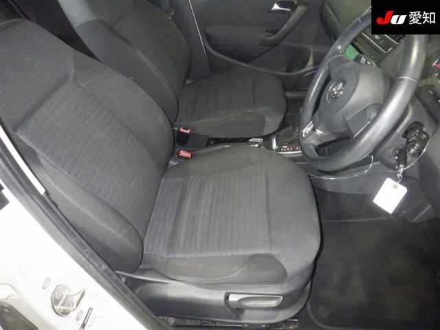 VOLKSWAGEN POLO 2014