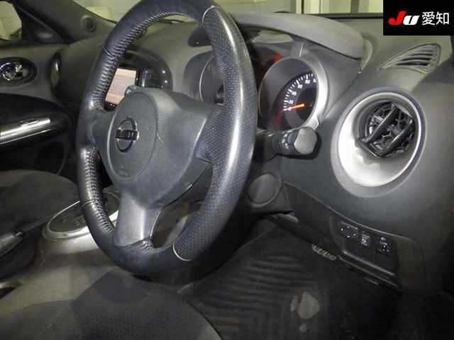 NISSAN JUKE 2011