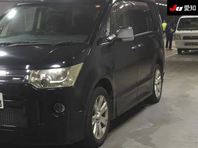 MITSUBISHI DELICA D5 2014