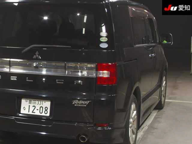 MITSUBISHI DELICA D5 2014