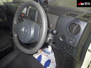 TOYOTA PORTE 2012