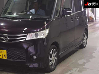 NISSAN ROOX 2011