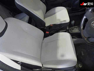 TOYOTA VITZ 2013