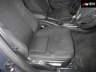 VOLVO V40 2013