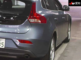 VOLVO V40 2013