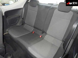 VOLKSWAGEN UP 2013