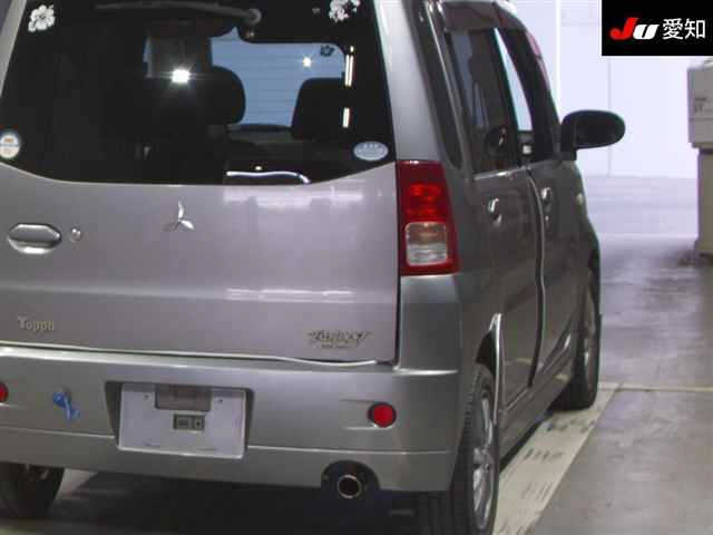 MITSUBISHI TOPPO 2010